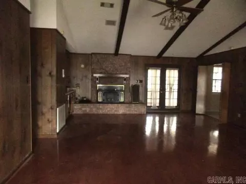 Living - 7407 S Laurel St, Pine Bluff, AR 71603 photo 1 of 3