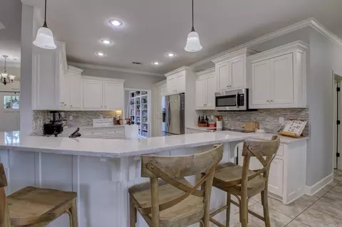 Kitchen - 144 Bud Ford Dr, Cabot, AR 72023 photo 2 of 6
