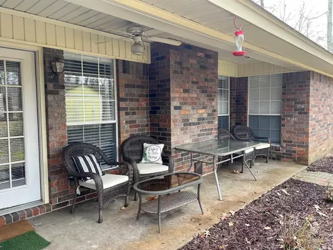 Exterior - 6800 Twin Oaks Ln, Pine Bluff, AR 71603 photo 3 of 5