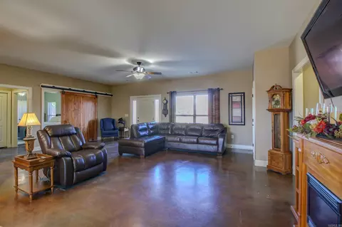 Living - 5025 Sistine Chapel Dr, Conway, AR 72034 photo 3 of 4