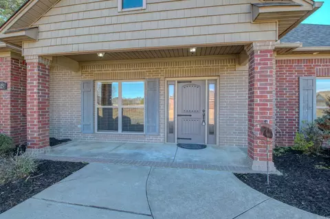 Exterior - 5025 Sistine Chapel Dr, Conway, AR 72034 photo 4 of 13