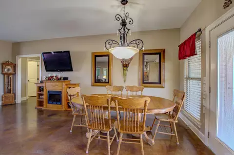 Dining - 5025 Sistine Chapel Dr, Conway, AR 72034 photo 4 of 4