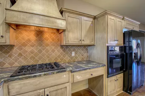 Kitchen - 5025 Sistine Chapel Dr, Conway, AR 72034 photo 6 of 6