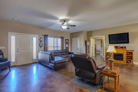 Living - 5025 Sistine Chapel Dr, Conway, AR 72034 photo 2 of 4