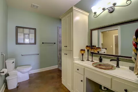 Bath - 5025 Sistine Chapel Dr, Conway, AR 72034 photo 2 of 4