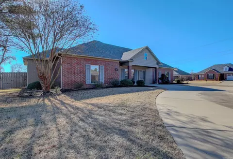 Exterior - 5025 Sistine Chapel Dr, Conway, AR 72034 photo 3 of 13
