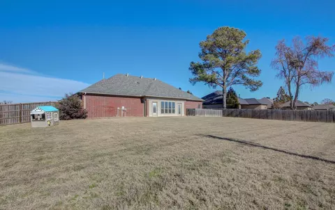 Exterior - 5025 Sistine Chapel Dr, Conway, AR 72034 photo 9 of 13