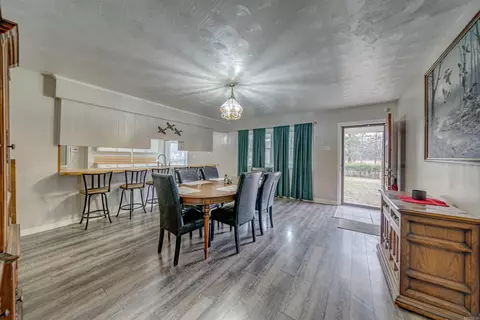 Dining - 6920 Gibson Rd, Jacksonville, AR 72076 photo 1 of 3
