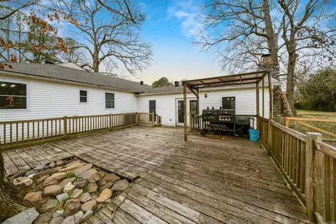 Exterior - 6920 Gibson Rd, Jacksonville, AR 72076 photo 9 of 9