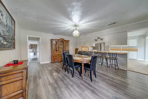 Dining - 6920 Gibson Rd, Jacksonville, AR 72076 photo 2 of 3