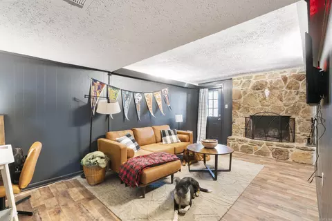 Living - 11 Blue Jay Way, Conway, AR 72032 photo 6 of 6