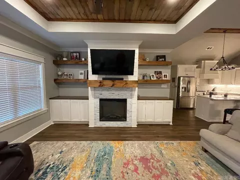 Living - 105 Hayden Dr, Beebe, AR 72012 photo 5 of 5