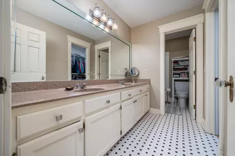 Bath - 3115 Brock Rd, Alexander, AR 72002 photo 2 of 4