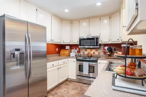 Kitchen - 3115 Brock Rd, Alexander, AR 72002 photo 2 of 4
