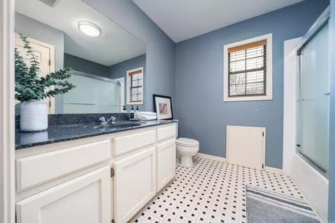 Bath - 3115 Brock Rd, Alexander, AR 72002 photo 4 of 4