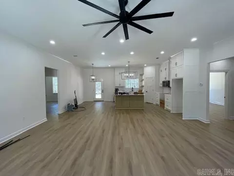 9 Wilderness Rd, Greenbrier, AR 72058 photo 3