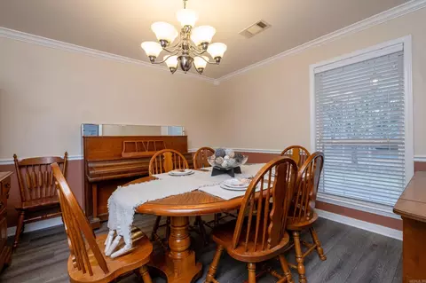 Dining - 10 Woodlawn Cir, Beebe, AR 72012 photo 3 of 4