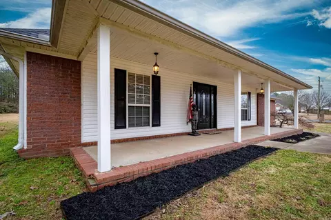 Exterior - 10 Woodlawn Cir, Beebe, AR 72012 photo 2 of 9
