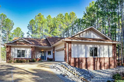 27 Victoria Ln, Hot Springs Village, AR 71909