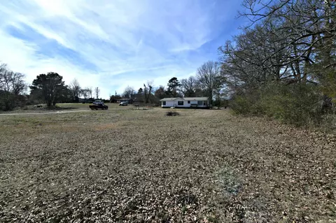Exterior - 135 Violet Ln, Mena, AR 71953 photo 4 of 10