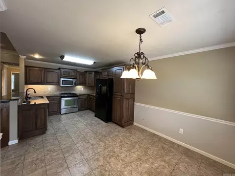 Kitchen - 5223 Charles Ct, Bryant, AR 72022 photo 2 of 9