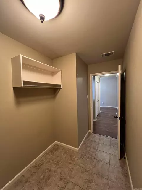 Entry Way - 5223 Charles Ct, Bryant, AR 72022 photo 2 of 4
