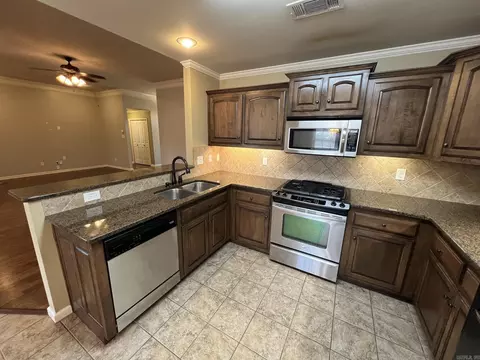 Kitchen - 5223 Charles Ct, Bryant, AR 72022 photo 7 of 9