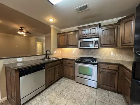 Kitchen - 5223 Charles Ct, Bryant, AR 72022 photo 9 of 9