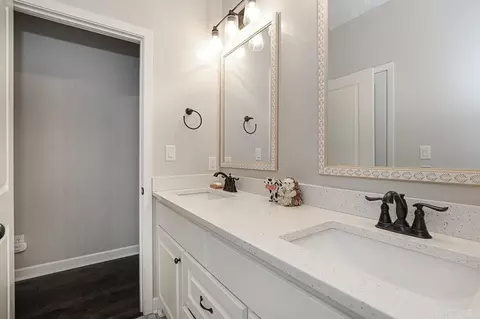 Bath - 613 Creekside Cv, Bryant, AR 72022 photo 5 of 5