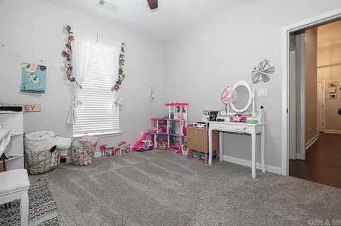 Bedroom - 613 Creekside Cv, Bryant, AR 72022 photo 11 of 12