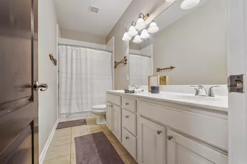 Bath - 3508 Forge Dr, Benton, AR 72015 photo 4 of 4