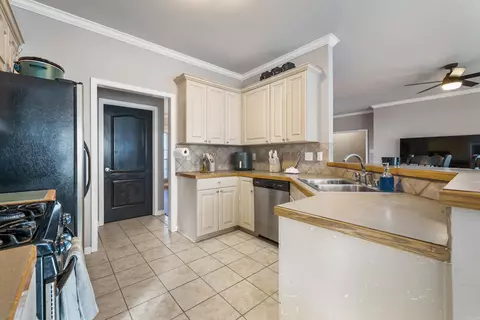 Kitchen - 3508 Forge Dr, Benton, AR 72015 photo 1 of 3