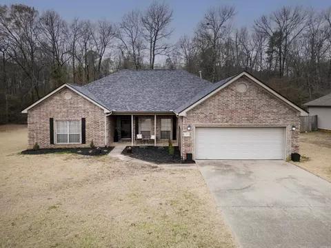 Exterior - 3508 Forge Dr, Benton, AR 72015 photo 1 of 20
