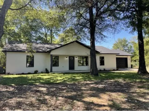 404 Clovis, Danville, AR 72833 photo 1