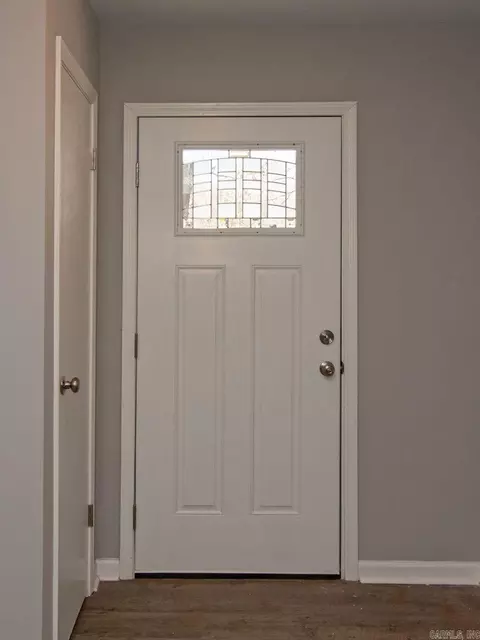 Entry Way - 2901 Wren St, Pine Bluff, AR 71603 photo 1 of 2
