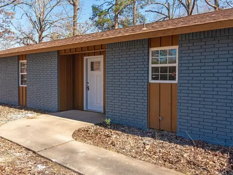 Exterior - 2901 Wren St, Pine Bluff, AR 71603 photo 2 of 9