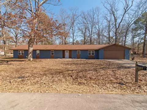 Exterior - 2901 Wren St, Pine Bluff, AR 71603 photo 1 of 9