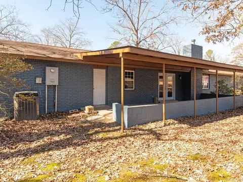 Exterior - 2901 Wren St, Pine Bluff, AR 71603 photo 7 of 9