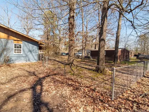 Exterior - 2901 Wren St, Pine Bluff, AR 71603 photo 6 of 9