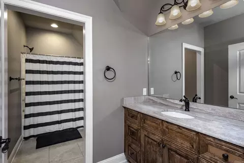 Bath - 6573 Westminster, Benton, AR 72019 photo 8 of 9