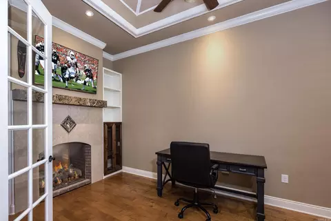 Living - 6573 Westminster, Benton, AR 72019 photo 6 of 8