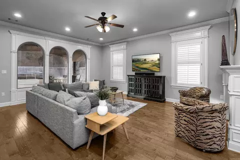 Living - 6573 Westminster, Benton, AR 72019 photo 5 of 8