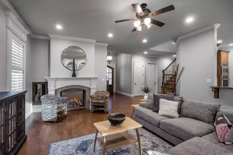Living - 6573 Westminster, Benton, AR 72019 photo 4 of 8