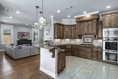 Kitchen - 6573 Westminster, Benton, AR 72019 photo 1 of 7