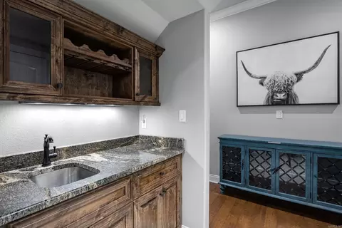Bath - 6573 Westminster, Benton, AR 72019 photo 1 of 9