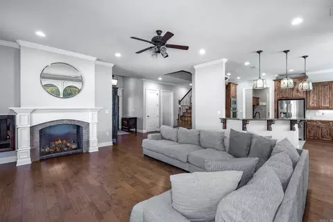 Living - 6573 Westminster, Benton, AR 72019 photo 3 of 8
