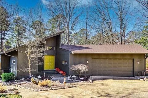 1 El Espinar Cir, Hot Springs Village, AR 71909