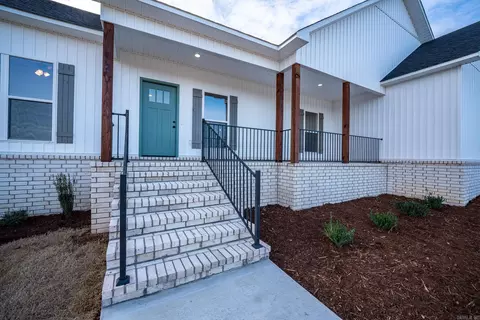 Exterior - 2 Persimmon Ridge Ln, Greenbrier, AR 72058 photo 5 of 7
