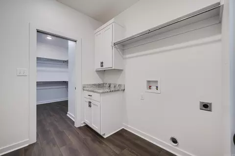 Kitchen - 2 Persimmon Ridge Ln, Greenbrier, AR 72058 photo 7 of 7