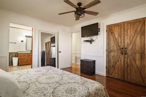 Bedroom - 80 E Cardinal Rd, Cave City, AR 72521 photo 2 of 5